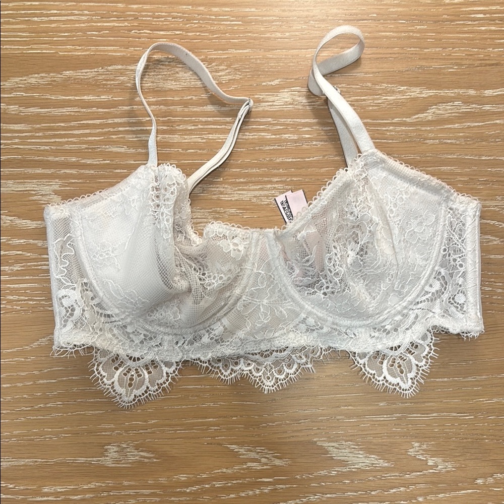 Victoria's Secret White Lace Bra with Adjustable Straps